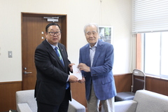 山中さん寄附